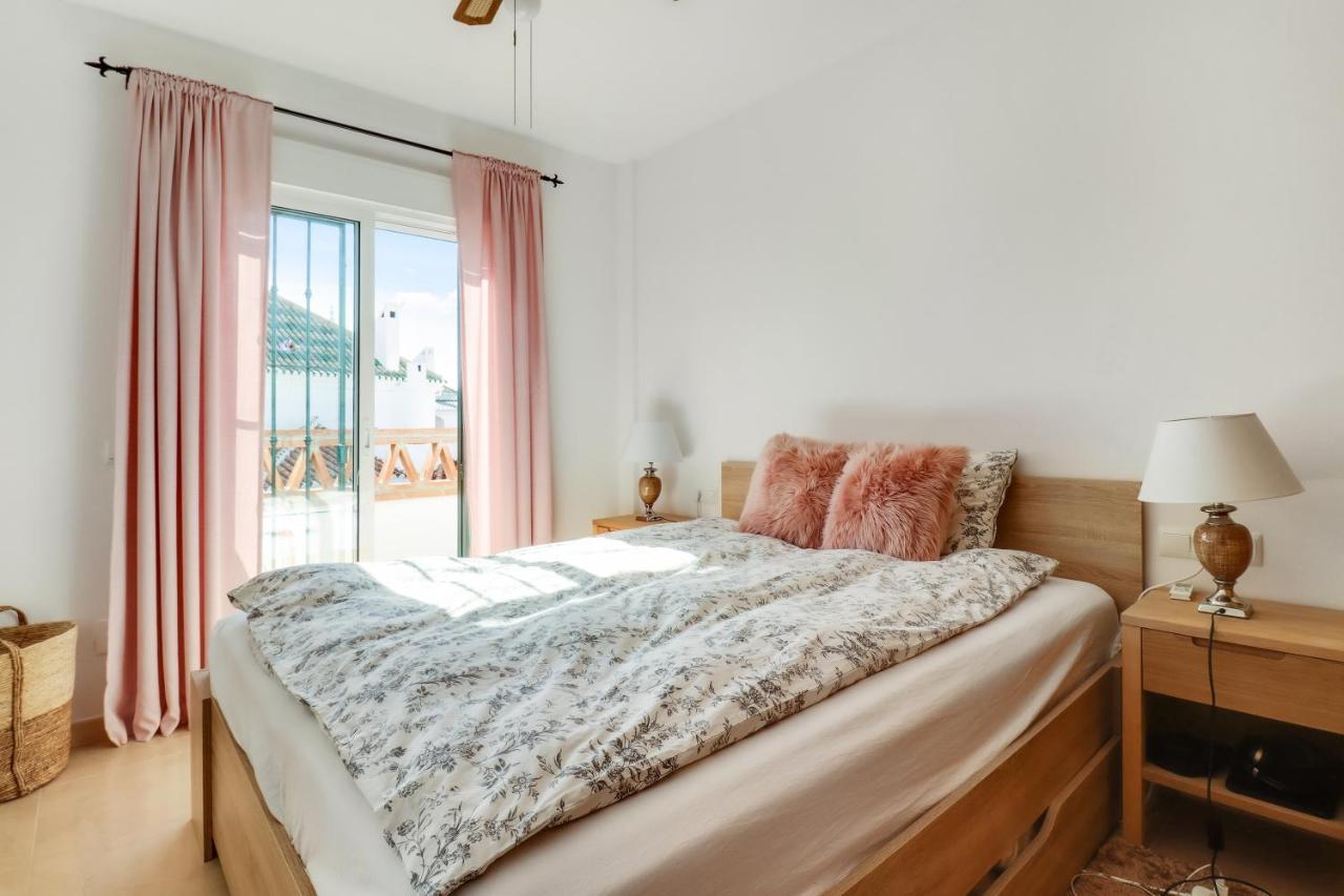 Ferienwohnung Apt Nerja Chimenea With Ocean View, A/C, & Fiber Exterior foto